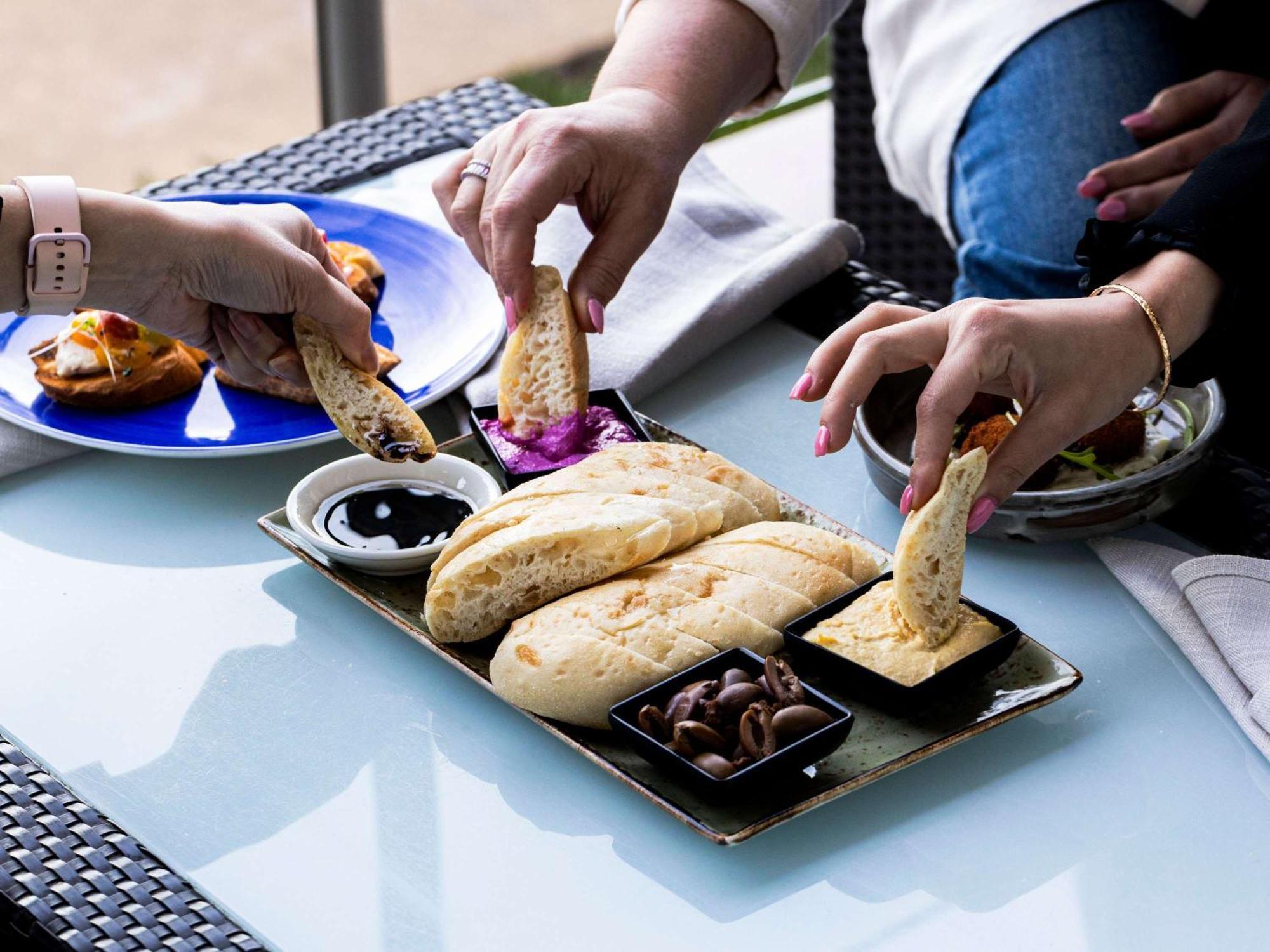 Mercure Melbourne Caroline Springs Eksteriør billede